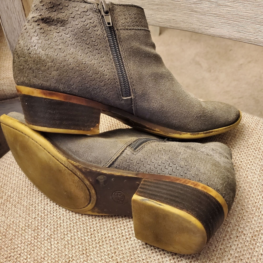 Sz 10 Lucky Brand booties